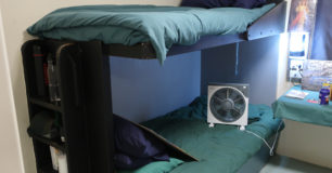 Image of bunk beds in a cell at Acacia Prison