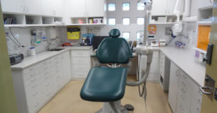 Image of a dental surgery room at Acacia Prison