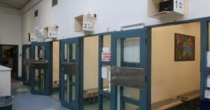 Image of the reception area and cells at Hakea Prison