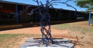 Image of an R U OK chain tree sculpture at Roebourne Regional Prison