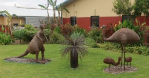 Image of Kangaroo and Emu sculptures at Acacia Prison